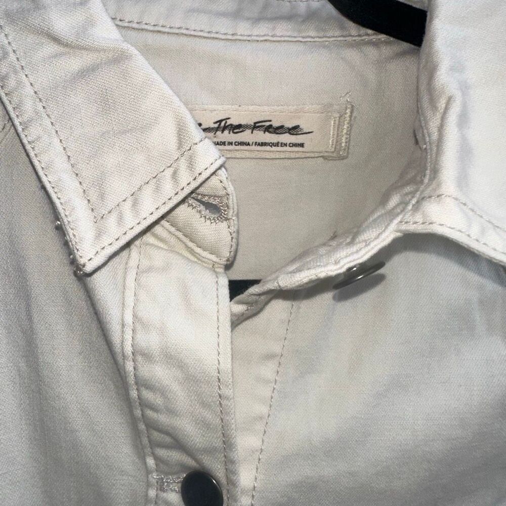 Free People We The Free With Love Denim Overshirt Jacket small NEW - Picture 7 of 10